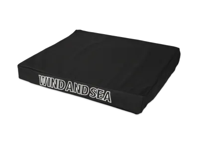 WIND AND SEA DOG CUSHION BED "Black"