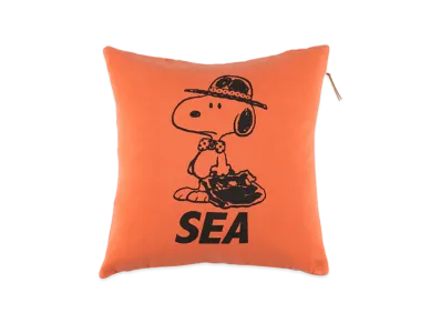 WIND AND SEA x SMOOTHY Snoopy Pigment Cushion Cover "Orange"