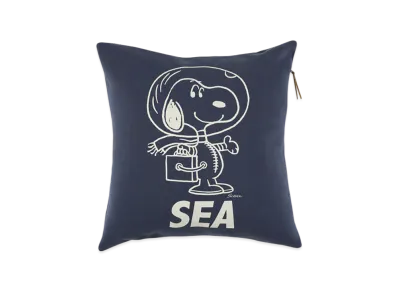 WIND AND SEA x SMOOTHY Snoopy Pigment Cushion Cover "Navy"