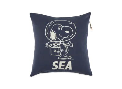 WIND AND SEA x SMOOTHY Snoopy Pigment Cushion Cover "Navy"