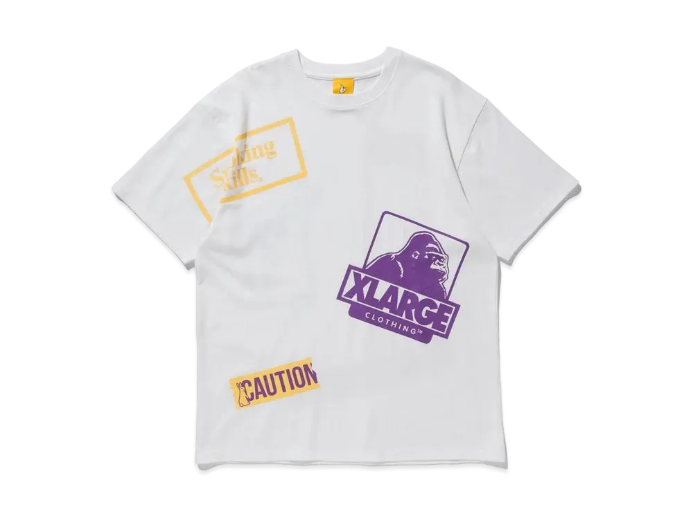 XLARGE x FR2 S/S TEE RANDOM LOGO "White"