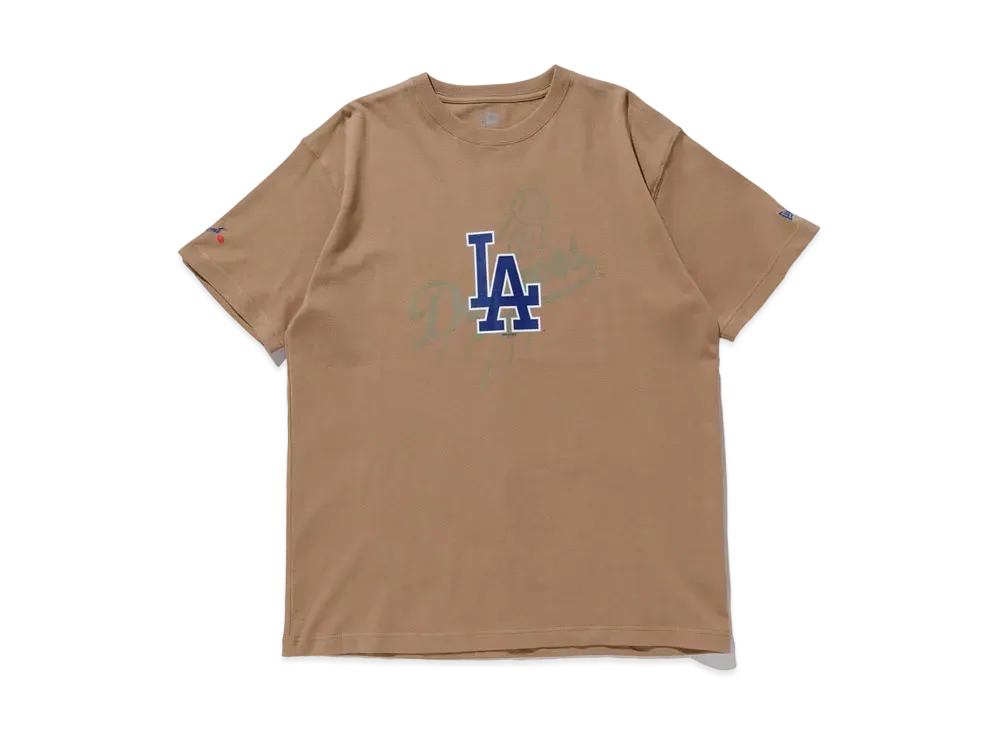 XLARGE XLARGE x NEWERA x NDODGERS S/S CREW NECK TEE "Beige"