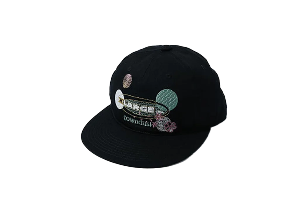 XLARGE x towndust Oval Logo Cap "Black"