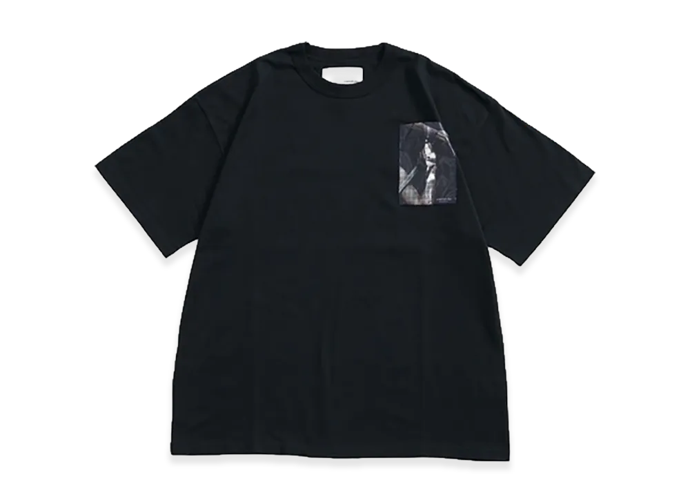 yoshiokubo Film Pkt Tee Sword "Black"