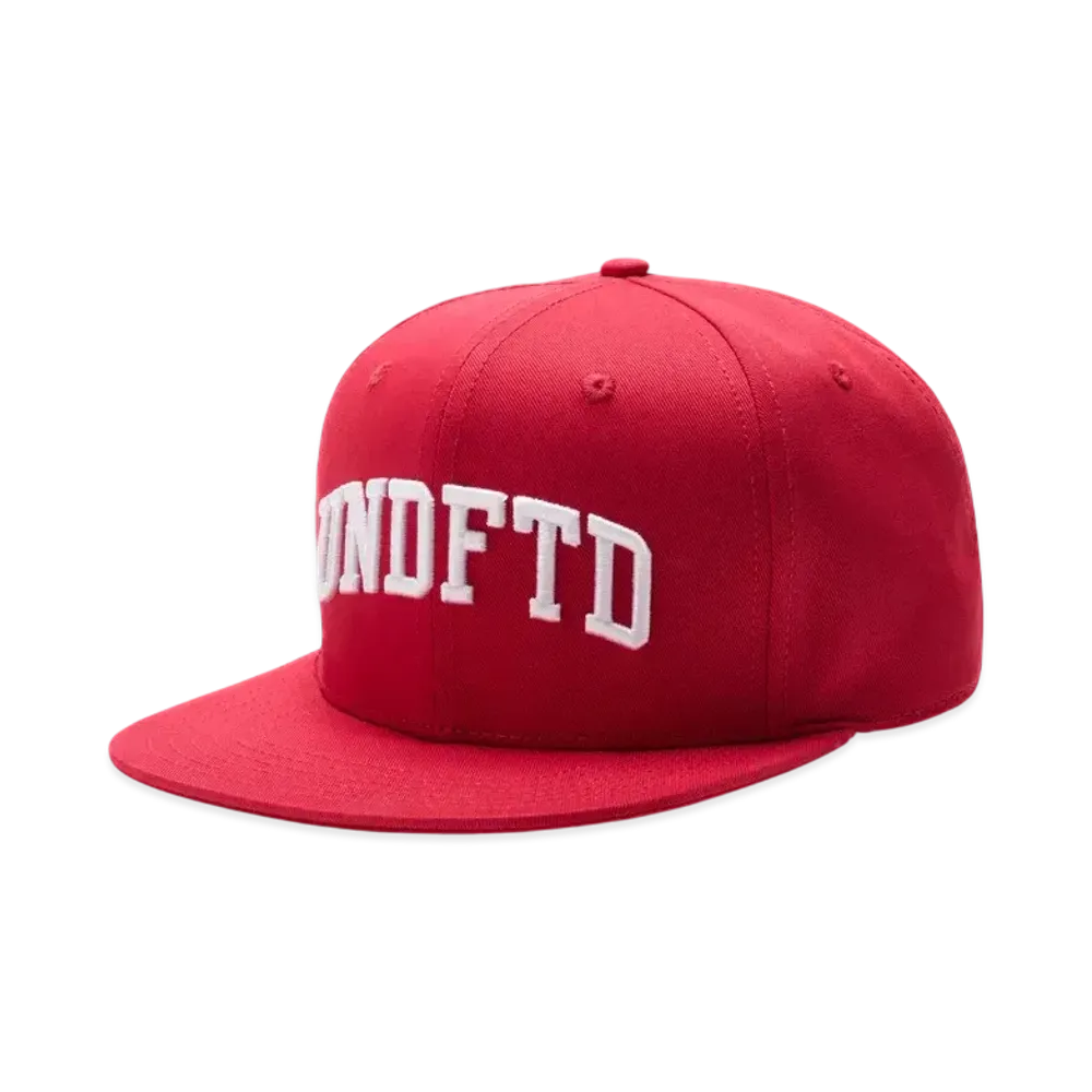 UNDEFEATED Arch Snapback "Red"