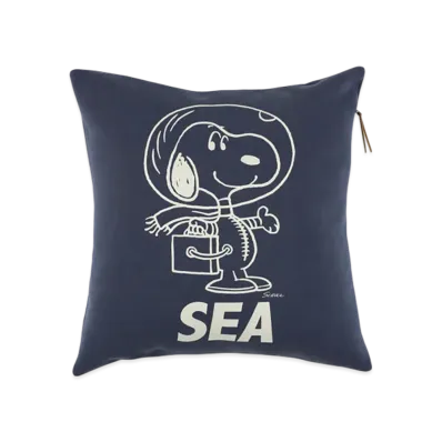 WIND AND SEA x SMOOTHY Snoopy Pigment Cushion Cover "Navy"