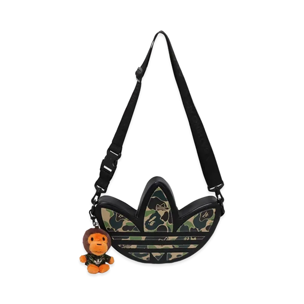 A BATHING APE x adidas Camo Trefoil Shoulder Bag "Black"