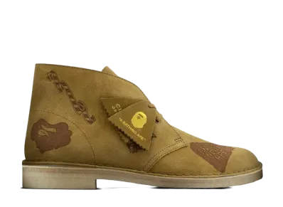 A BATHING APE × Clarks Desert Boot "Beige/Oak Embossed"