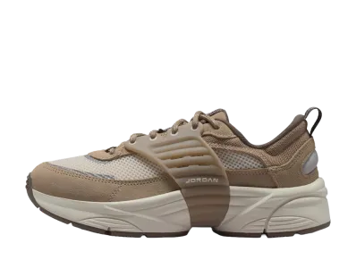 Nike Women's Jordan Trunner O/S "Khaki/Reflect Silver"