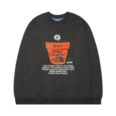The North Face X ONLINE CERAMICS BLACK REGRIND CREW SWEATSHIRT "Black"