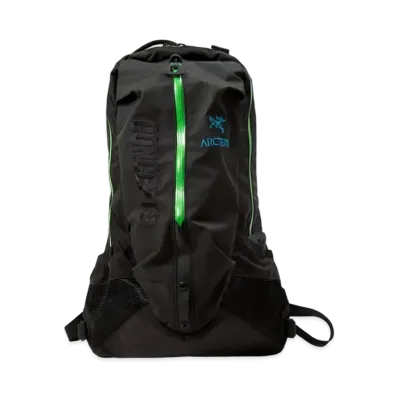 ARC'TERYX x Concepts Arro22 Backpack "Black Lime"
