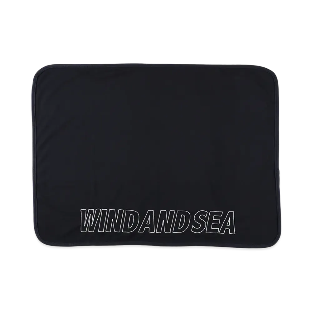 WIND AND SEA Fleece Blanket "Navy"