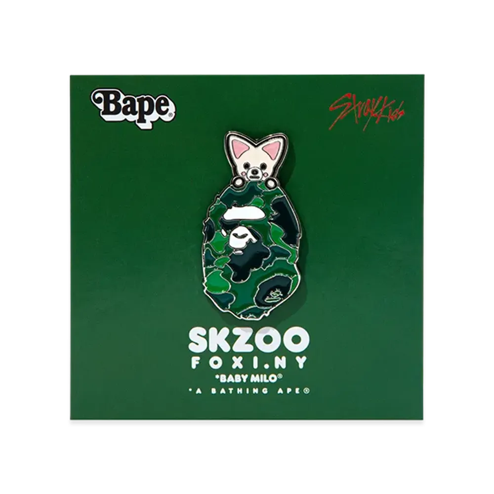 A BATHING APE x Stray Kids Metal Pins IN "Green"