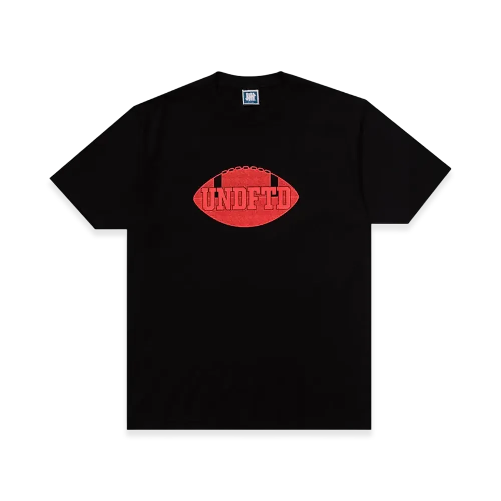 UNDEFEATED Dirty State S/S Tee "Black"