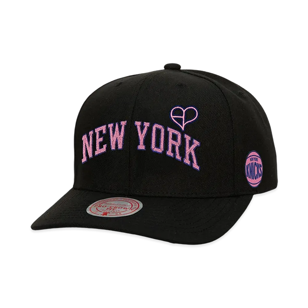 Mitchell & Ness x BLACKPINK Knicks Snapback "Black"