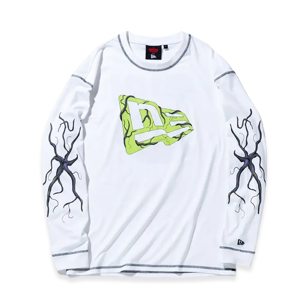 NEW ERA x Netflix Stranger Things L/S Oversized Cotton T-Shirt Cap Graphic "White"