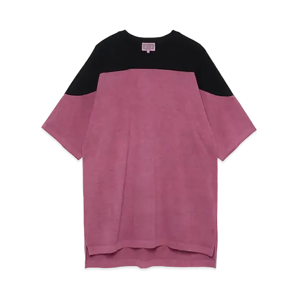 Cav Empt (C.E) OVERDYE FOOTBALL T "Pink"