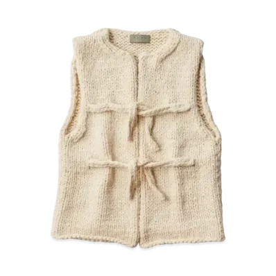 KURO Hand Knit Vest "White"
