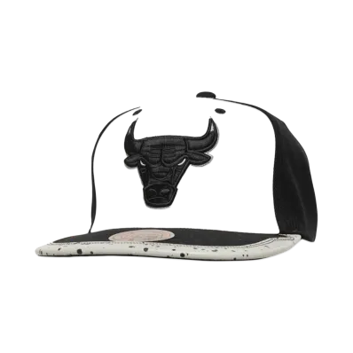 Mitchell&Ness NBA DAY ONE SNAPBACK BULLS "WHITE-BLACK"
