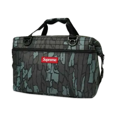 Supreme x Ao 24-Pack Cooler Bag "Trebark Camo"