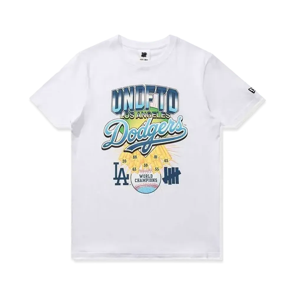 UNDEFEATED × LA DODGERS NEW ERA Champions Tee "White"