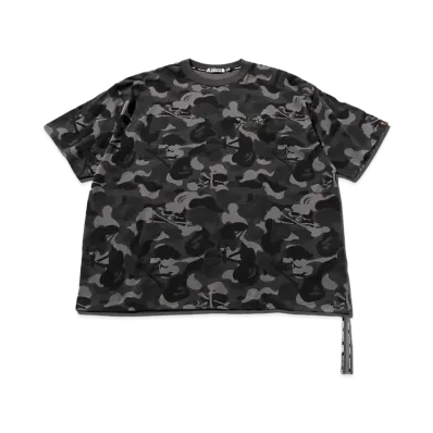 A BATHING APE x mastermind JAPAN Skull Camo Relaxed Fit Tee "Black"