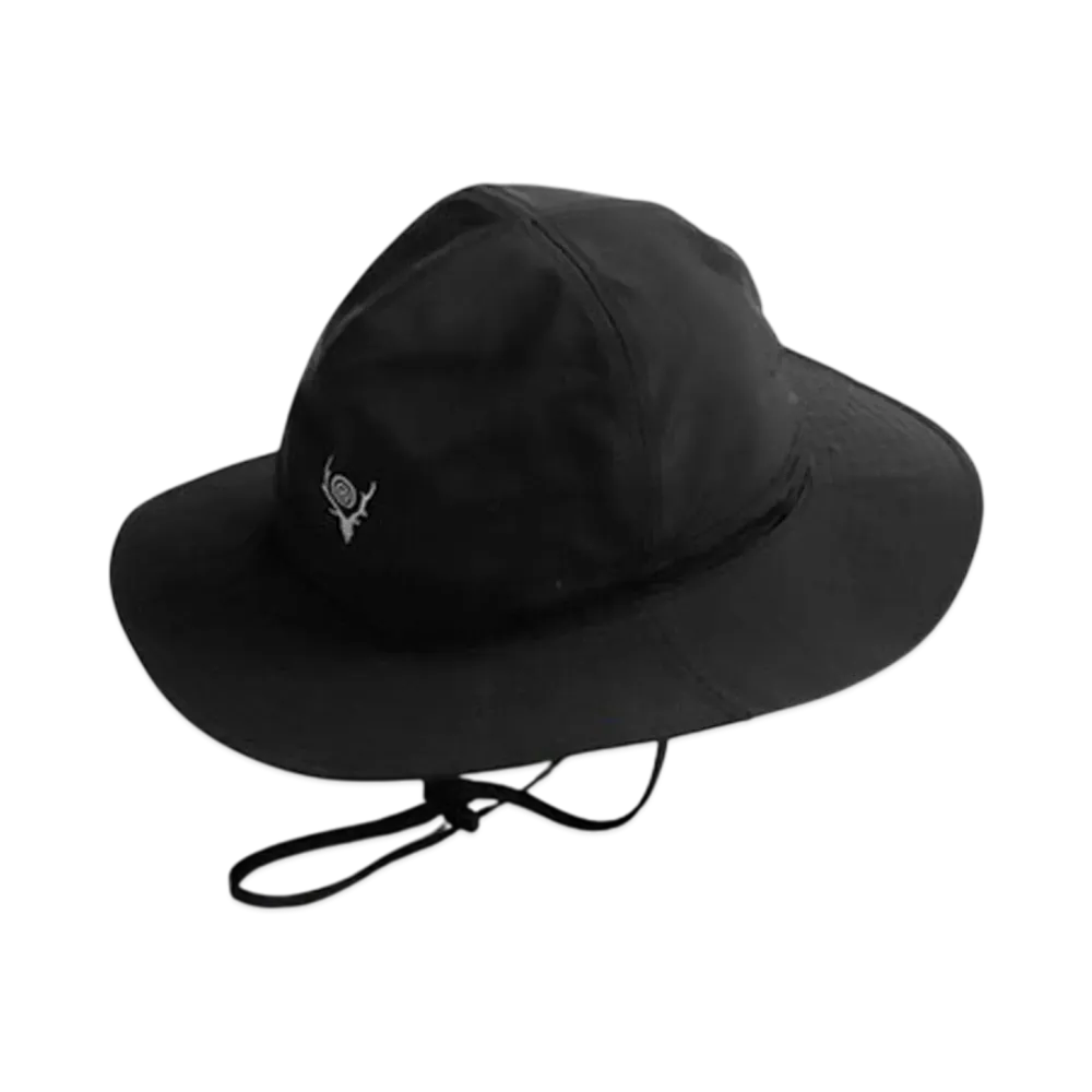 SOUTH2 WEST8 Crusher Hat "Black" OT431
