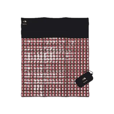 Supreme x The North Face Studded Nuptse Blanket "Red"