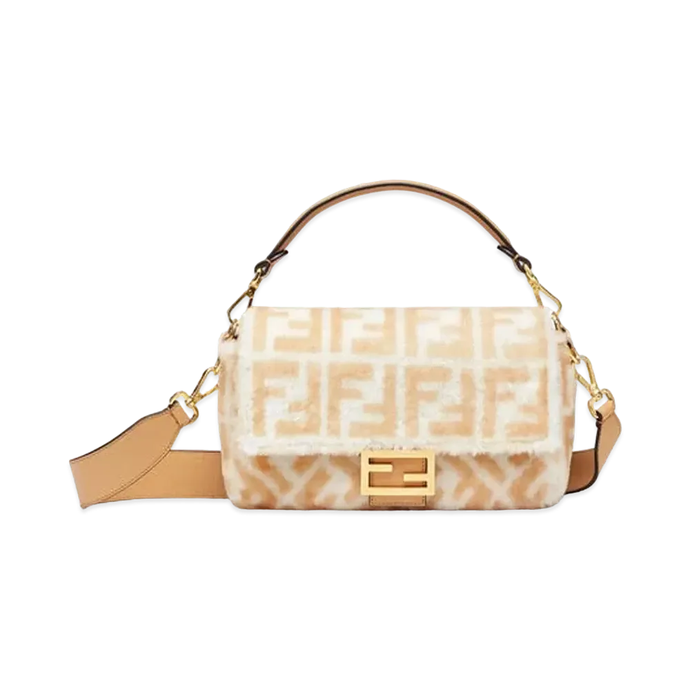 FENDI Baguette Sheepskin Bag "White"