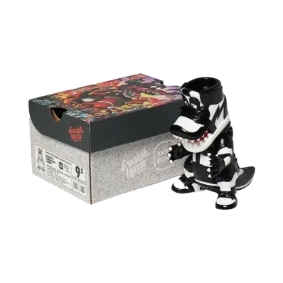 TOKYOGUNS Soft Vinyl Toy "Sneakerhead" SNKRDUNK Exclusive "BLACK & WHITE"