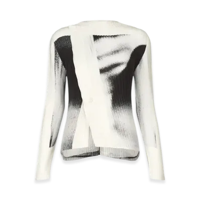 ISSEY MIYAKE Shadow Study Pleats "Shadow"
