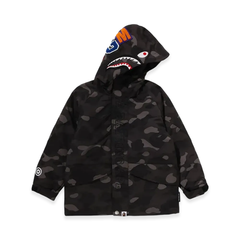 A BATHING APE Color Camo Shark Snowboard Jacket (Kids) "Black"