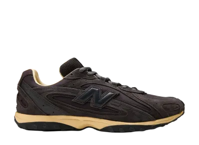 AURALEE × New Balance 204L "Brown"