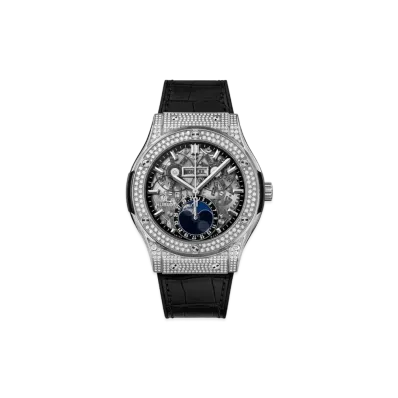 HUBLOT Classic Fusion Aerofusion Moonphase Titanium Pave 42mm