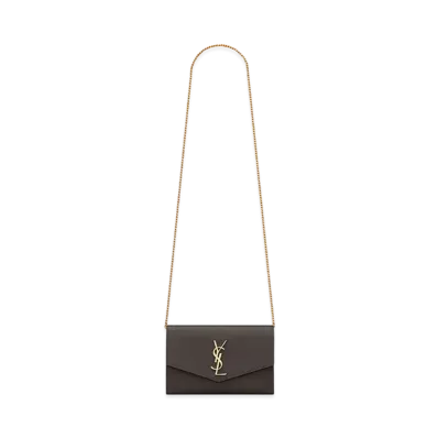 Saint LaurentLAURENT Uptown Chain Wallet In Grain De Poudre Embossed Leather "Pebble"