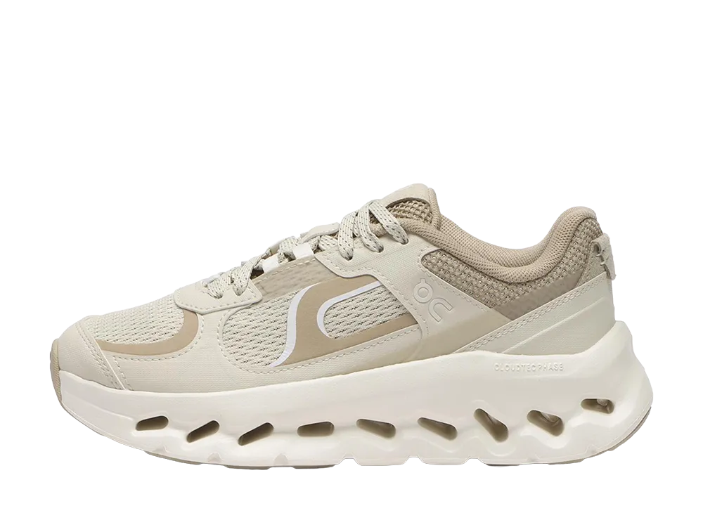 On Women's Cloudtilt Arc "Grain/Ivory"