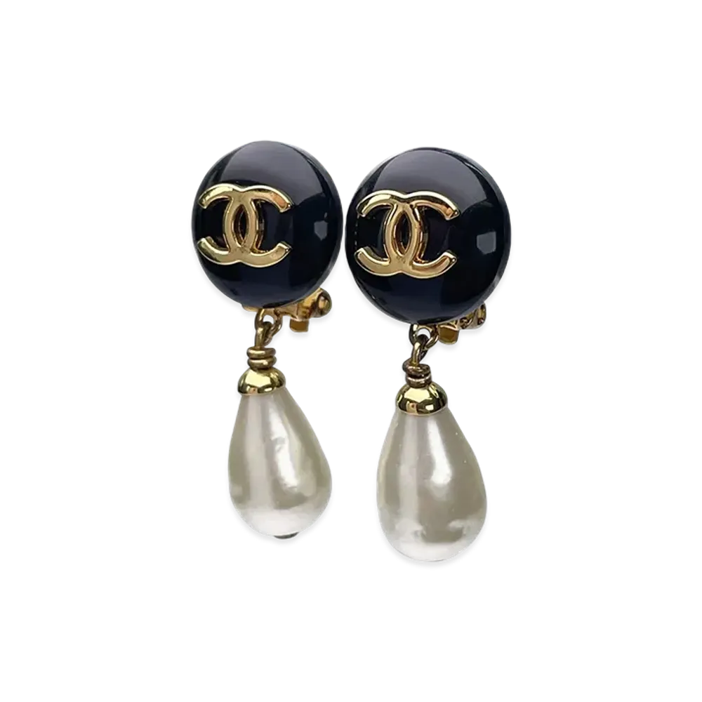 CHANEL Coco Mark Swing Pearl Earrings 96P "Black"