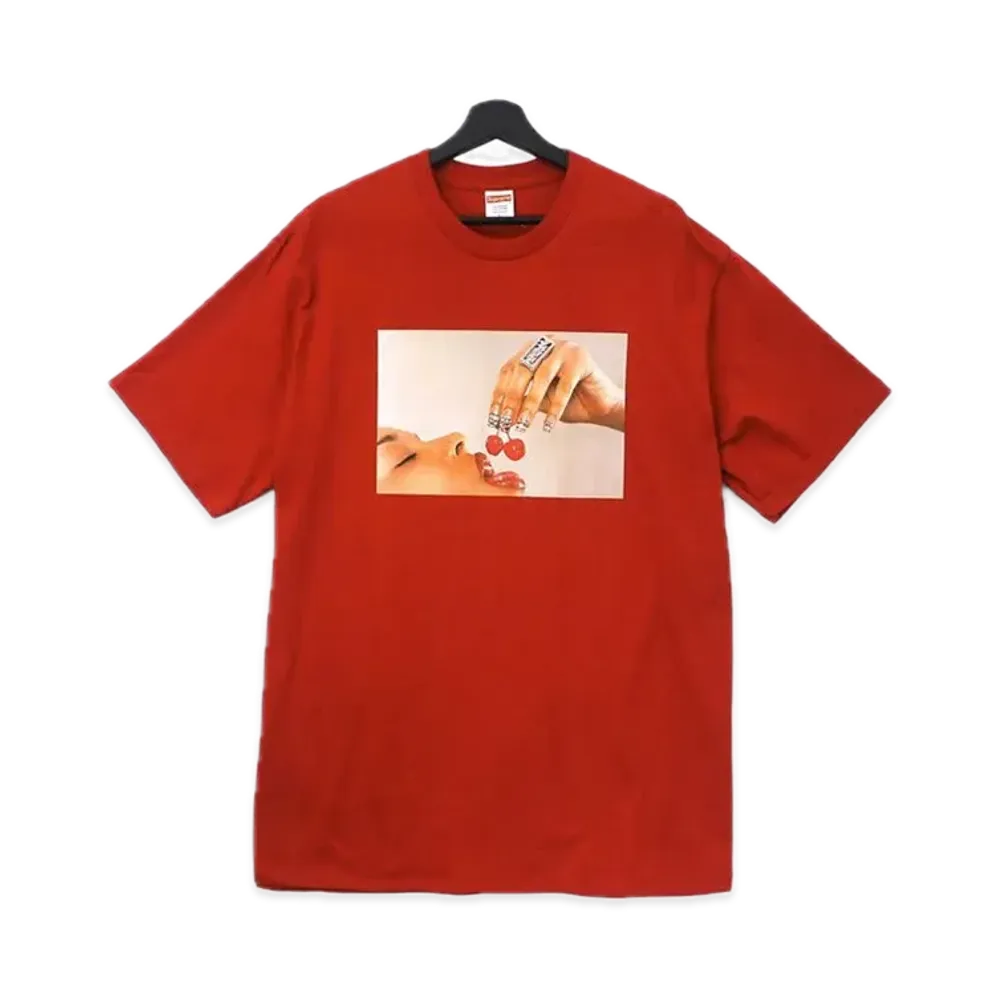 シュプリーム チェリー Tシャツ "レッド"