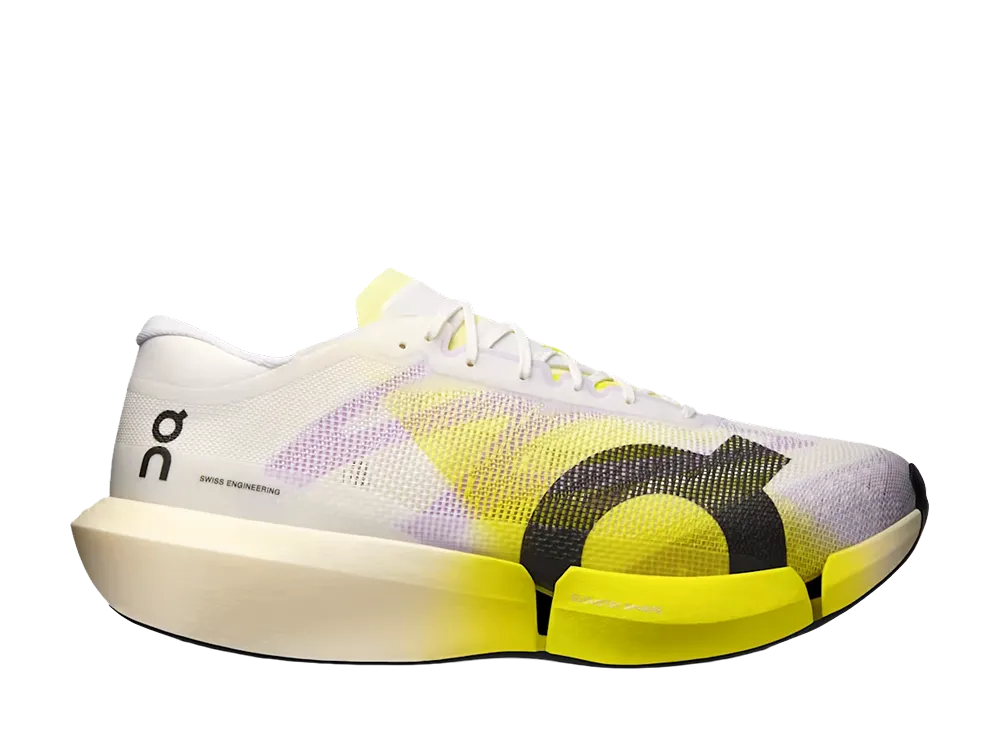On Cloudboom Strike 2 "White/Lime"