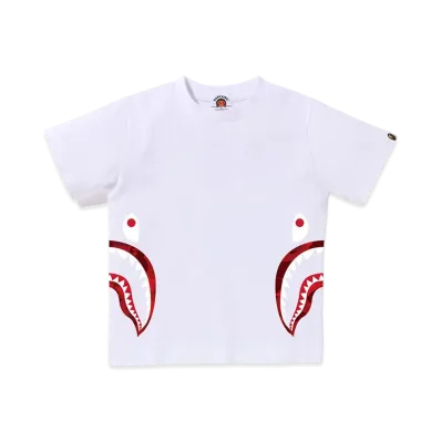 A BATHING APE Kids Color Camo Side Shark Tee "White/Red"