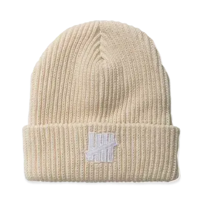 UNDEFEATED Icon Applique Beanie - 90229 "Off White"