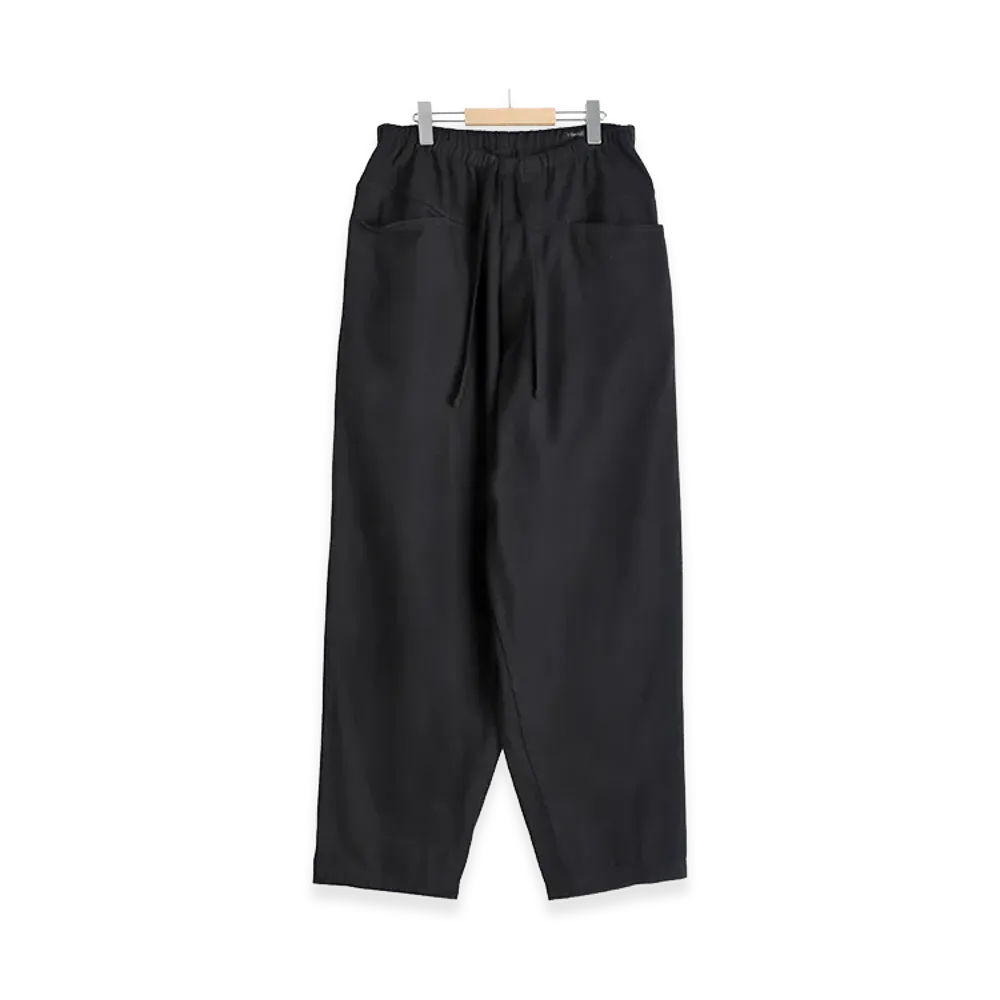 COMOLI Black Drill Tapered Pants "Black"