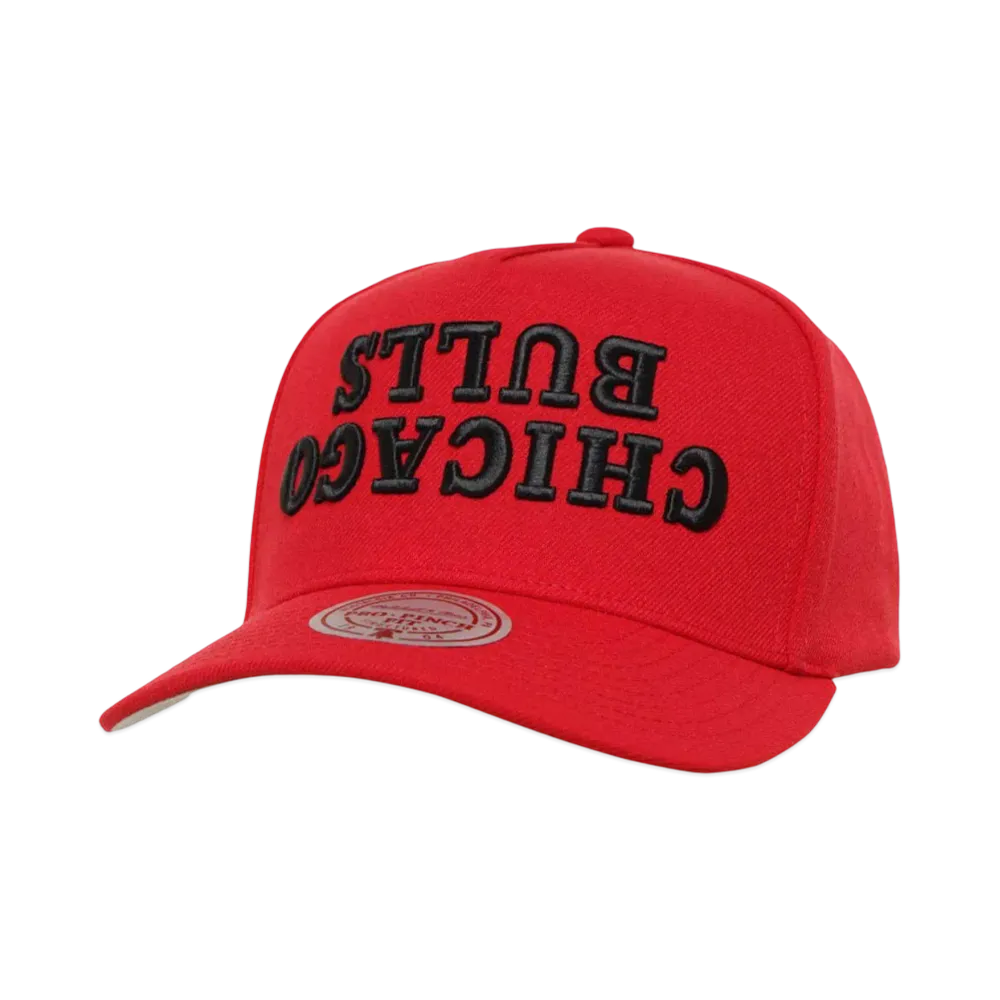 Mitchell&Ness NBA UPSIDE PRO SNAPBACK BULLS "RED"