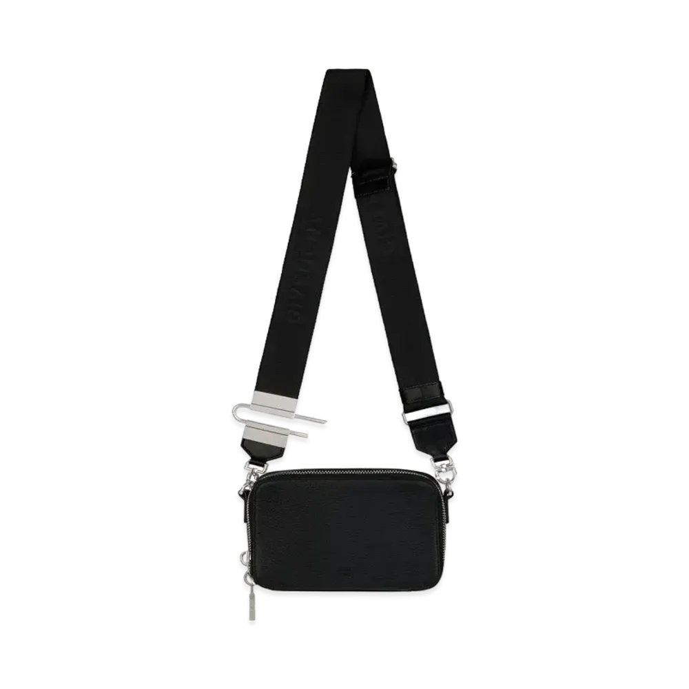 GIVENCHY Antigona U Camera Bag in Grained Leather "Black"