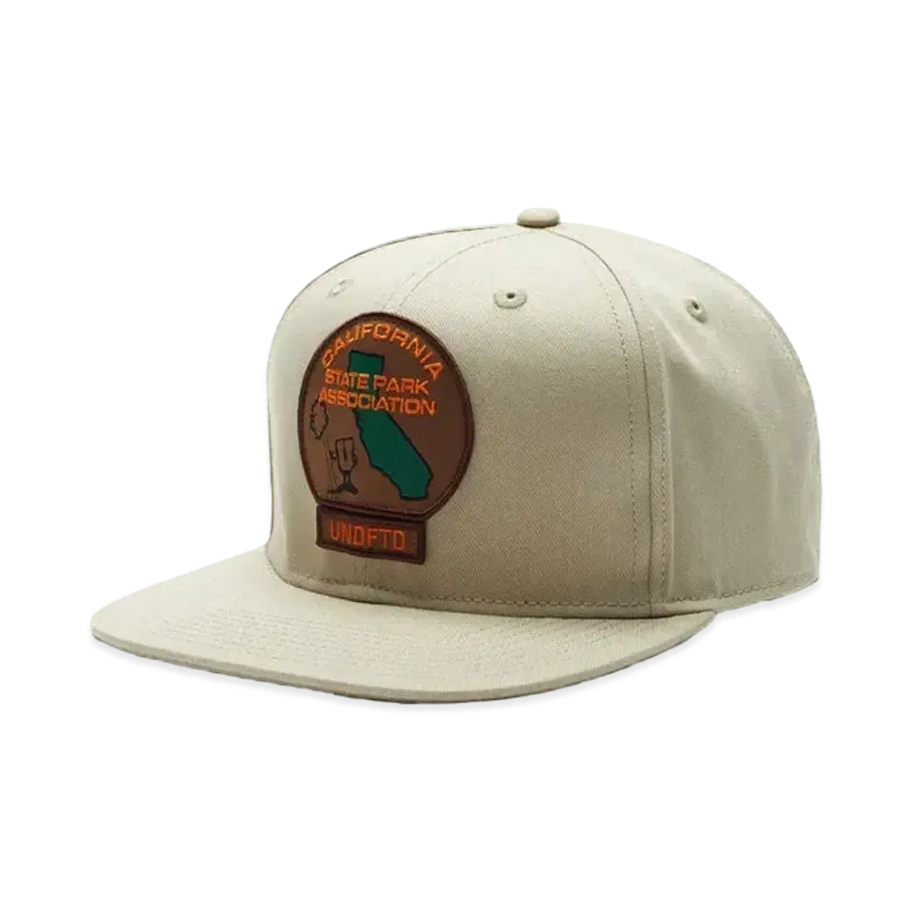 UNDEFEATED Patch Snapback "Khaki"