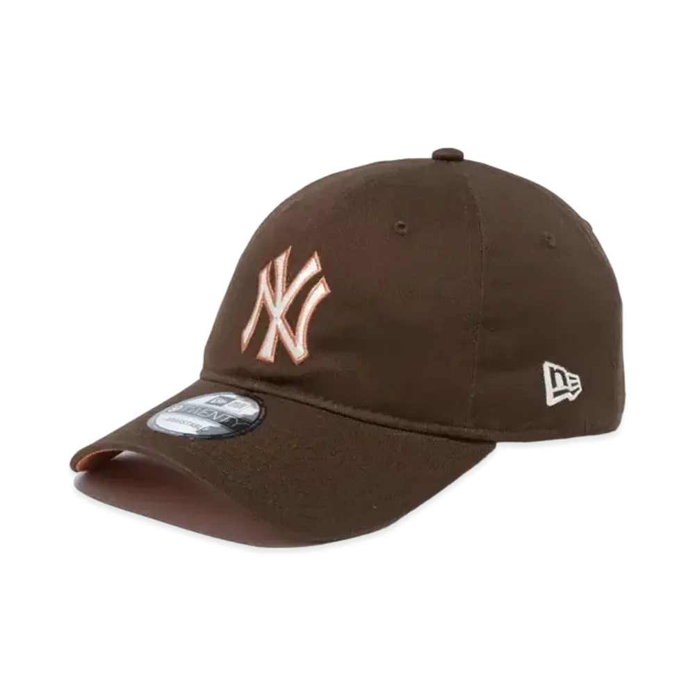 NEW ERA St. Valentine's Day Brown Undervisor New York Yankees 9Twenty "Walnut"