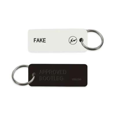 FRAGMENT FAKE Keytag "Light Grey"