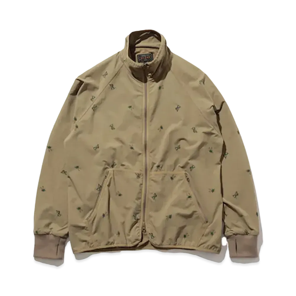 END. x Clarks Originals x BEAMS PLUS Mil Jersey Fleece Ski Trek Man Print "Maple"