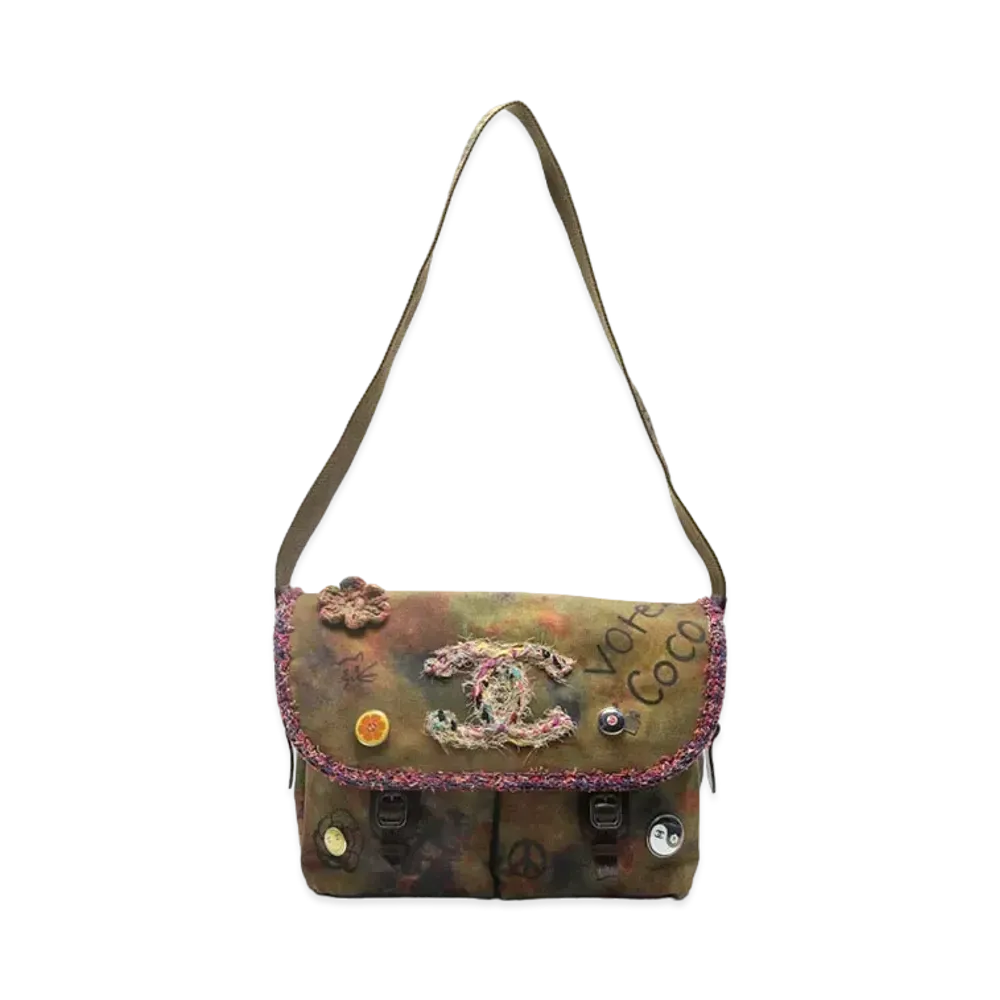 CHANEL Embroidered Messenger Bag Graffiti "Khaki"