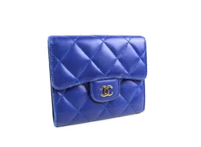 CHANEL Lambskin Matelasse Compact Wallet "Blue"